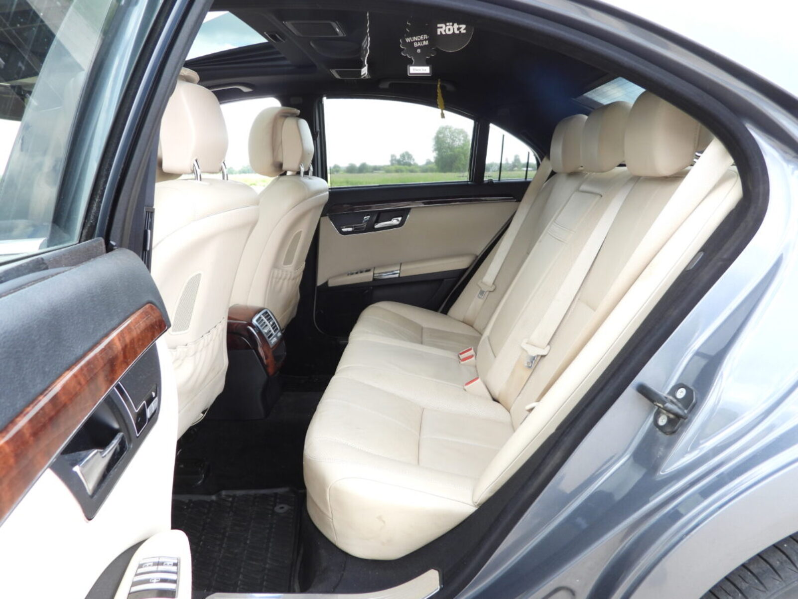 MERCEDES BENZ S320