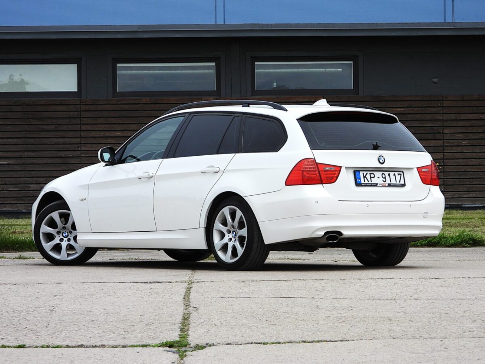 BMW 320