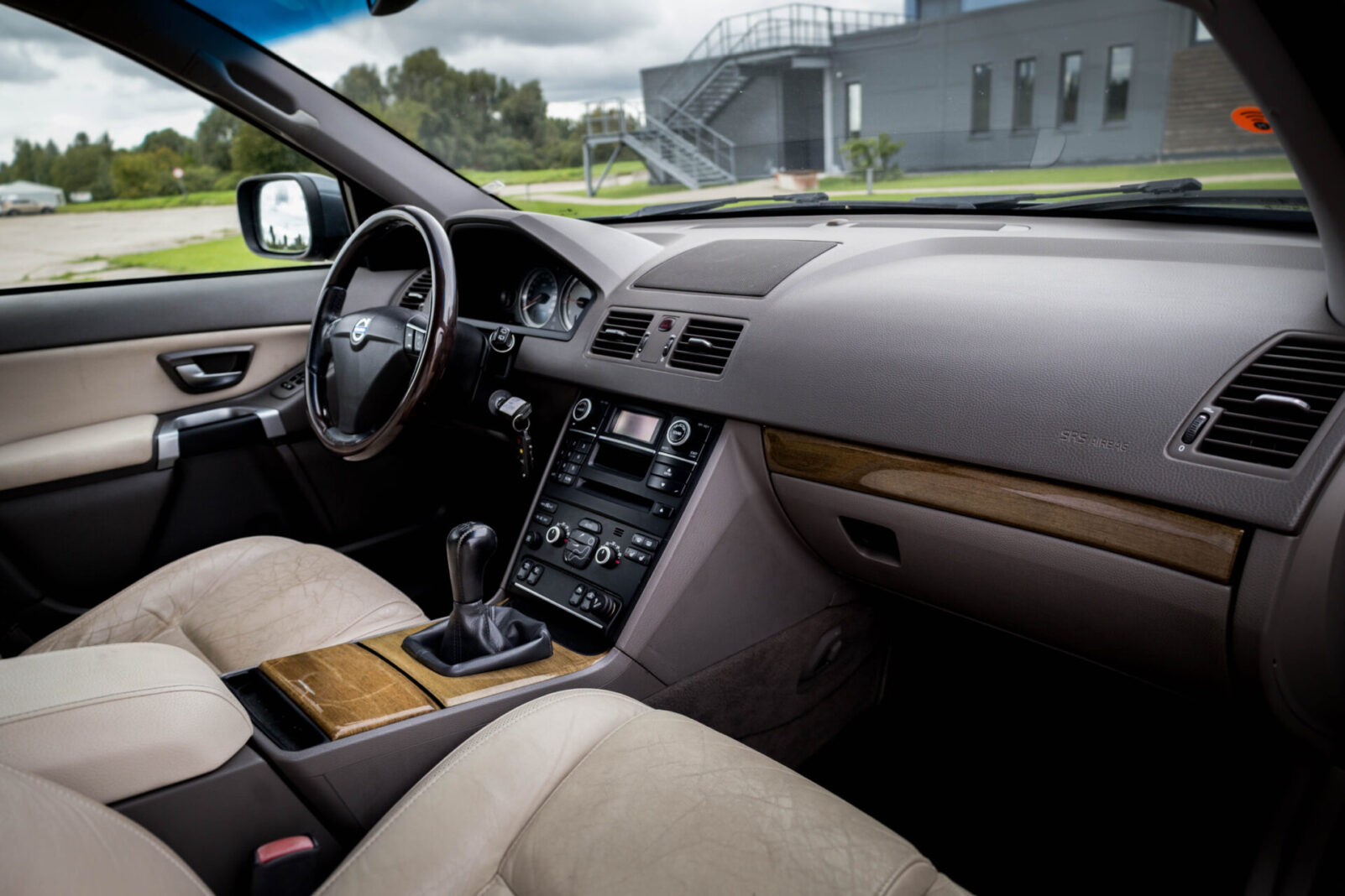 VOLVO XC90