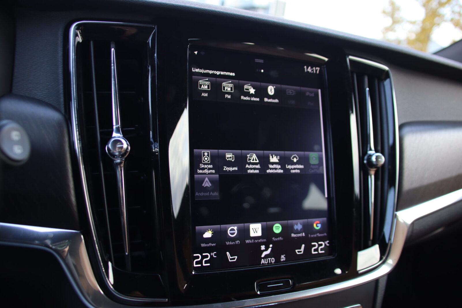 VOLVO V90 CROSS COUNTRY
