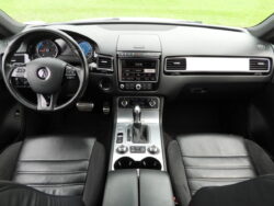 VW TOUAREG R-LINE