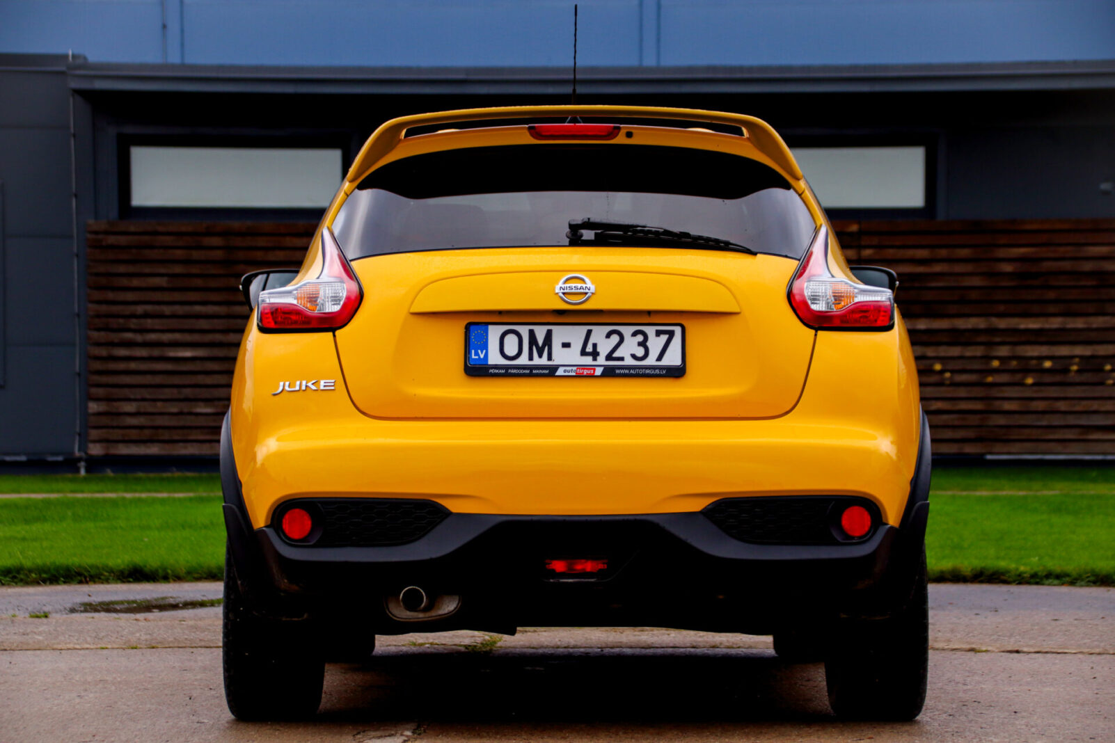 NISSAN JUKE