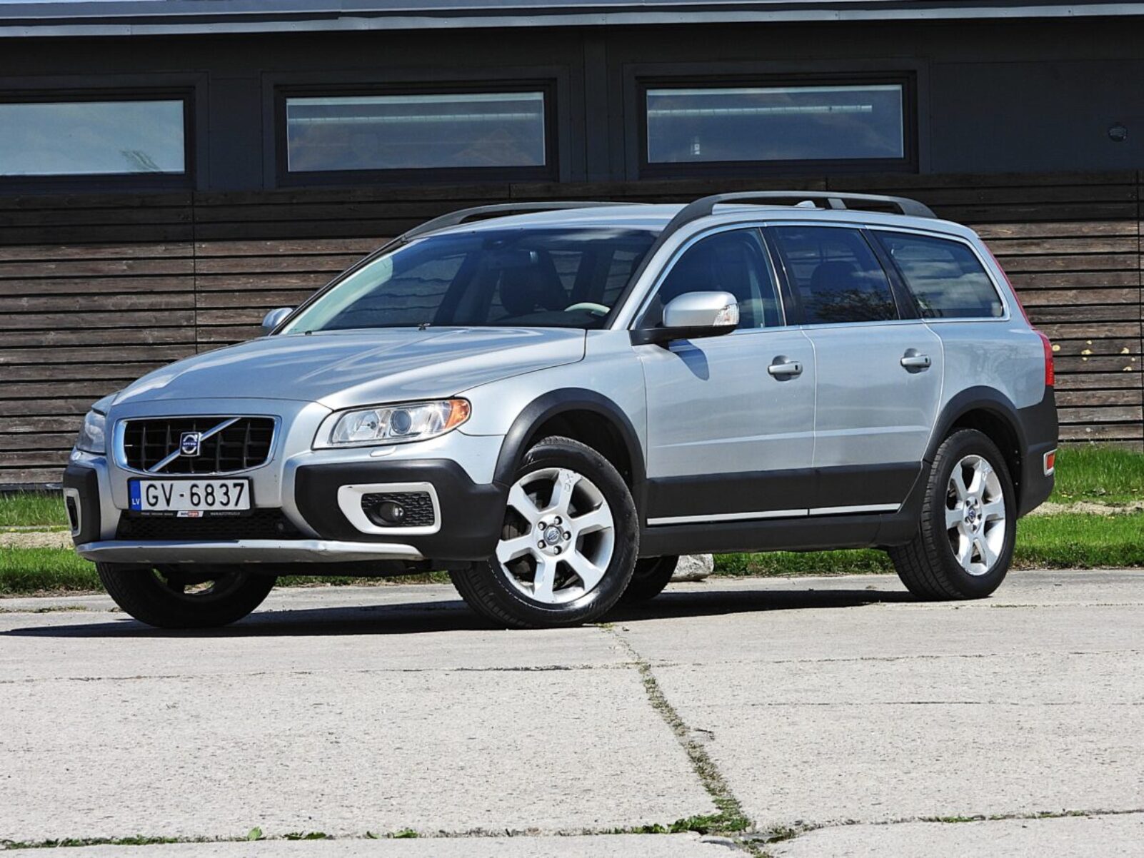 VOLVO XC70