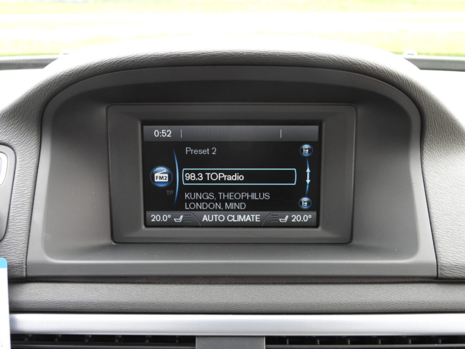 VOLVO V70