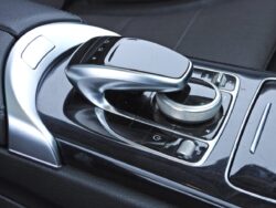 MERCEDES BENZ C220 D