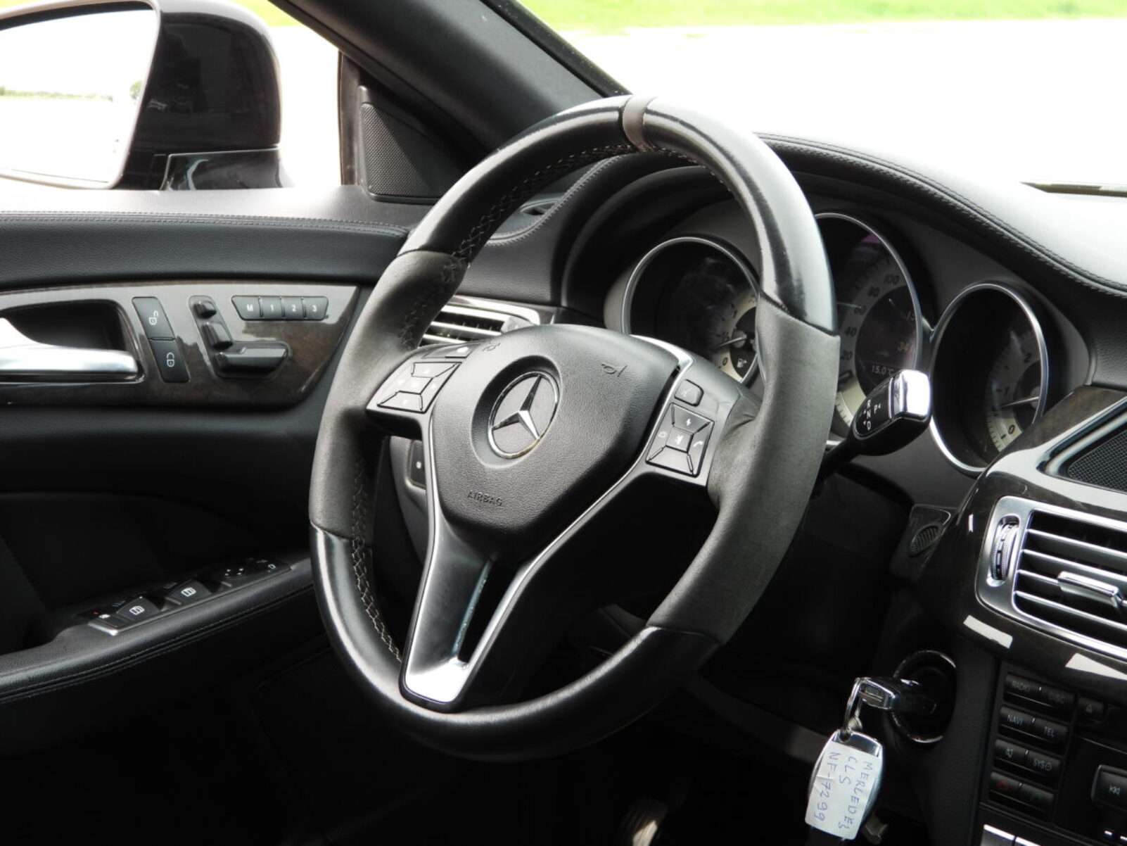 MERCEDES BENZ CLS