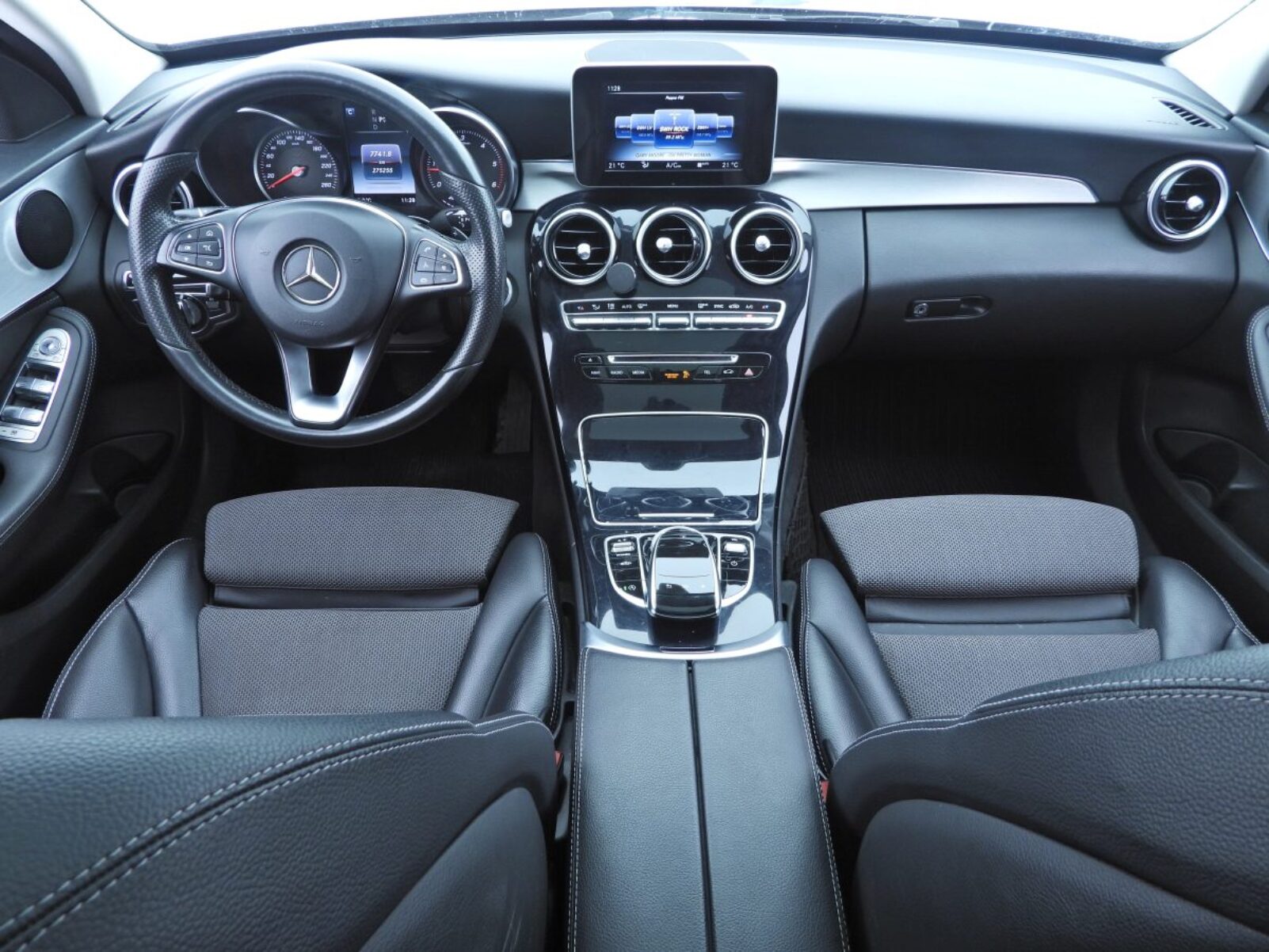 MERCEDES BENZ C220 D