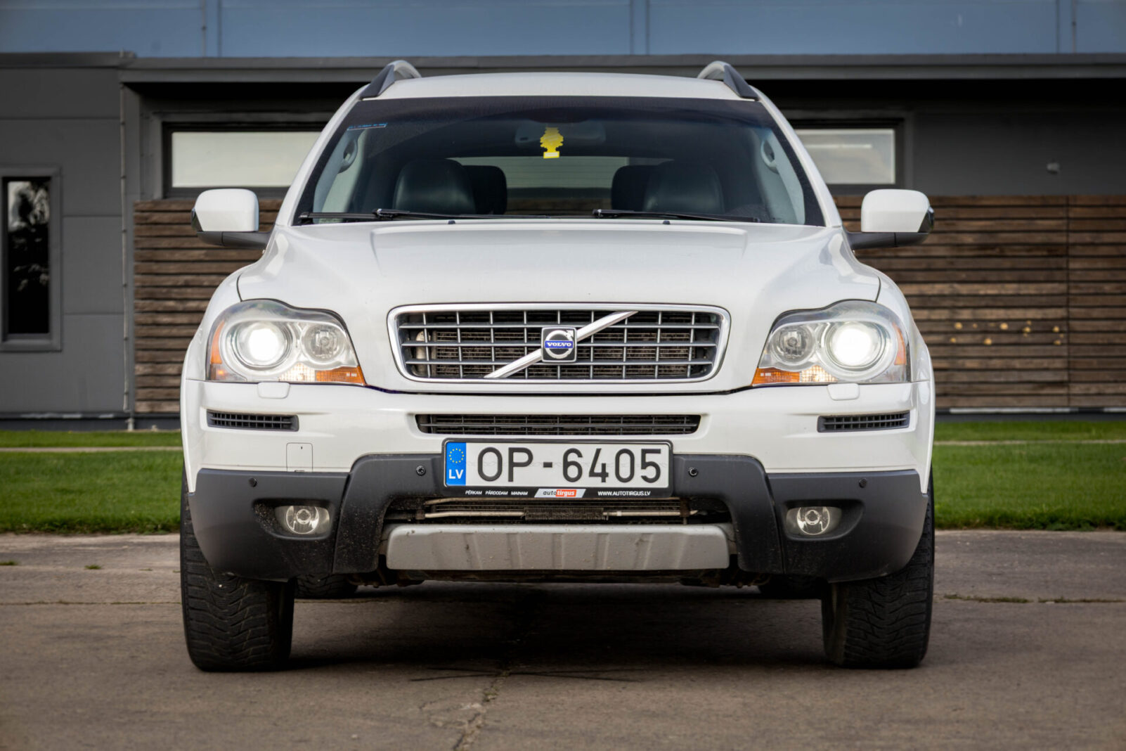 VOLVO XC90