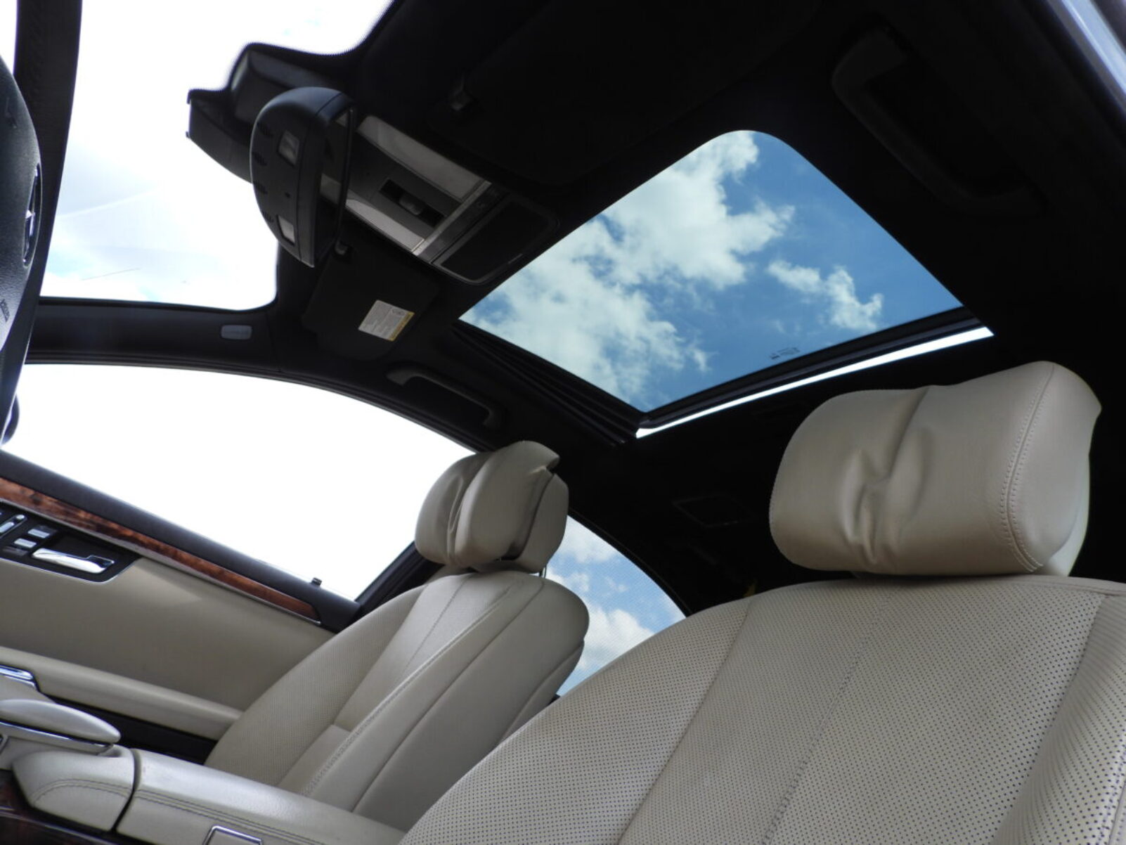 MERCEDES BENZ S320