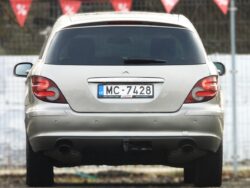 MERCEDES BENZ R320