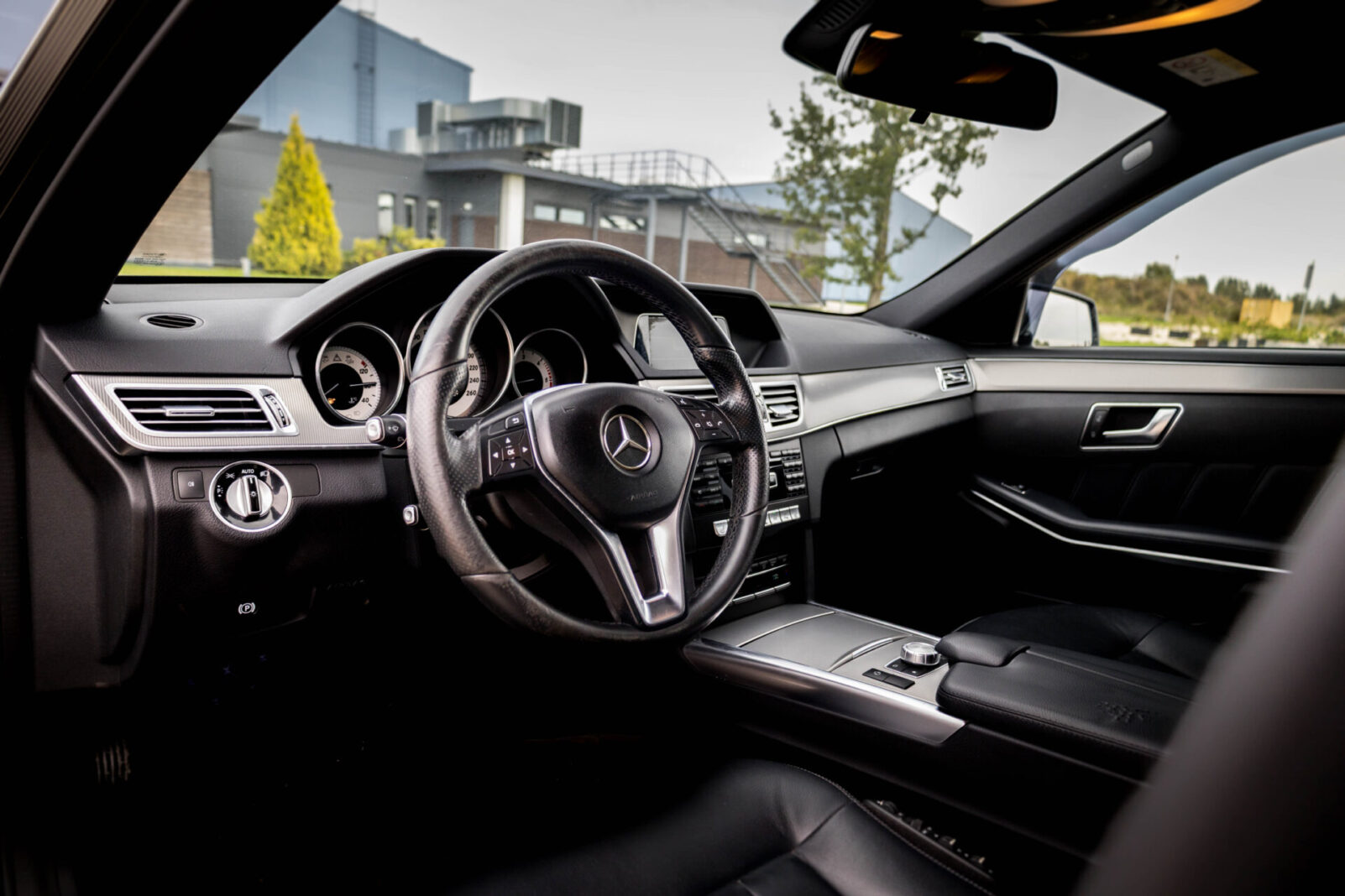 MERCEDES BENZ E200 CDI