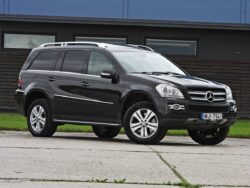 MERCEDES BENZ GL320