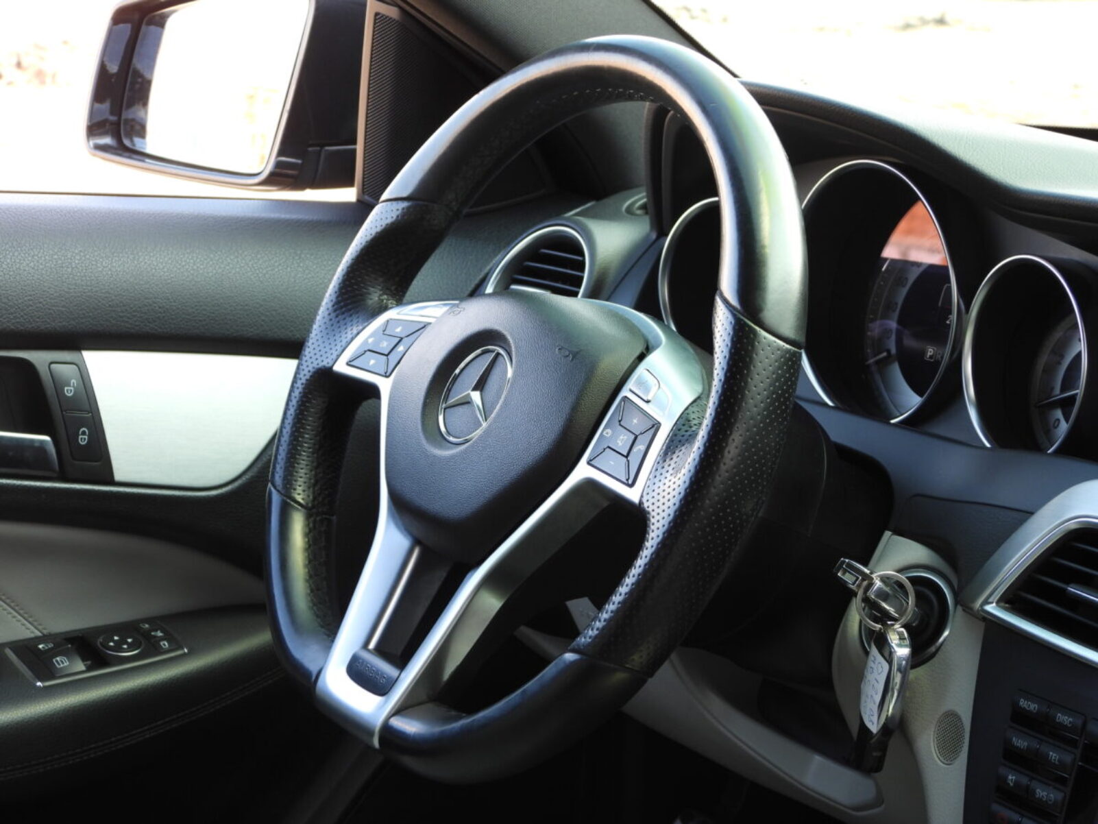 MERCEDES BENZ C350