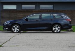 OPEL INSIGNIA SPORTS TOURER