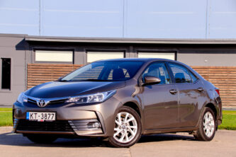 TOYOTA COROLLA