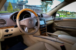 MERCEDES BENZ GL320