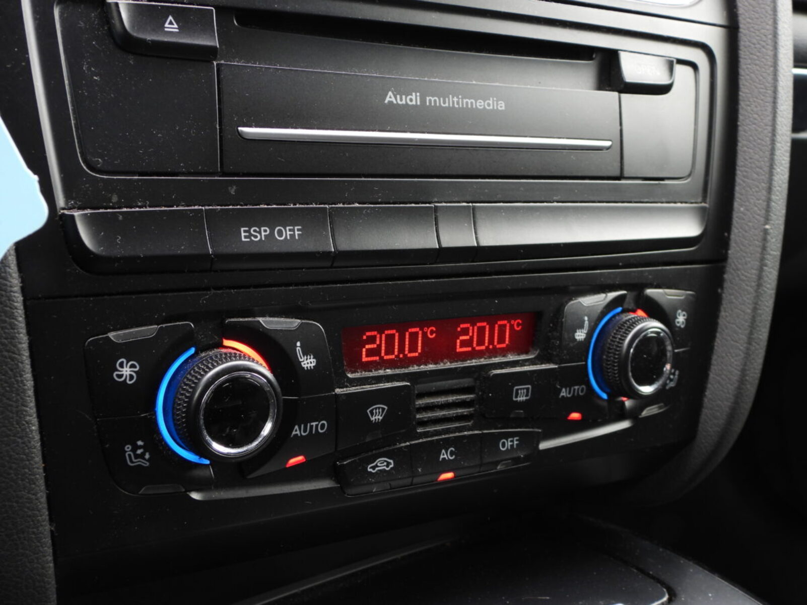 AUDI A4 S-LINE