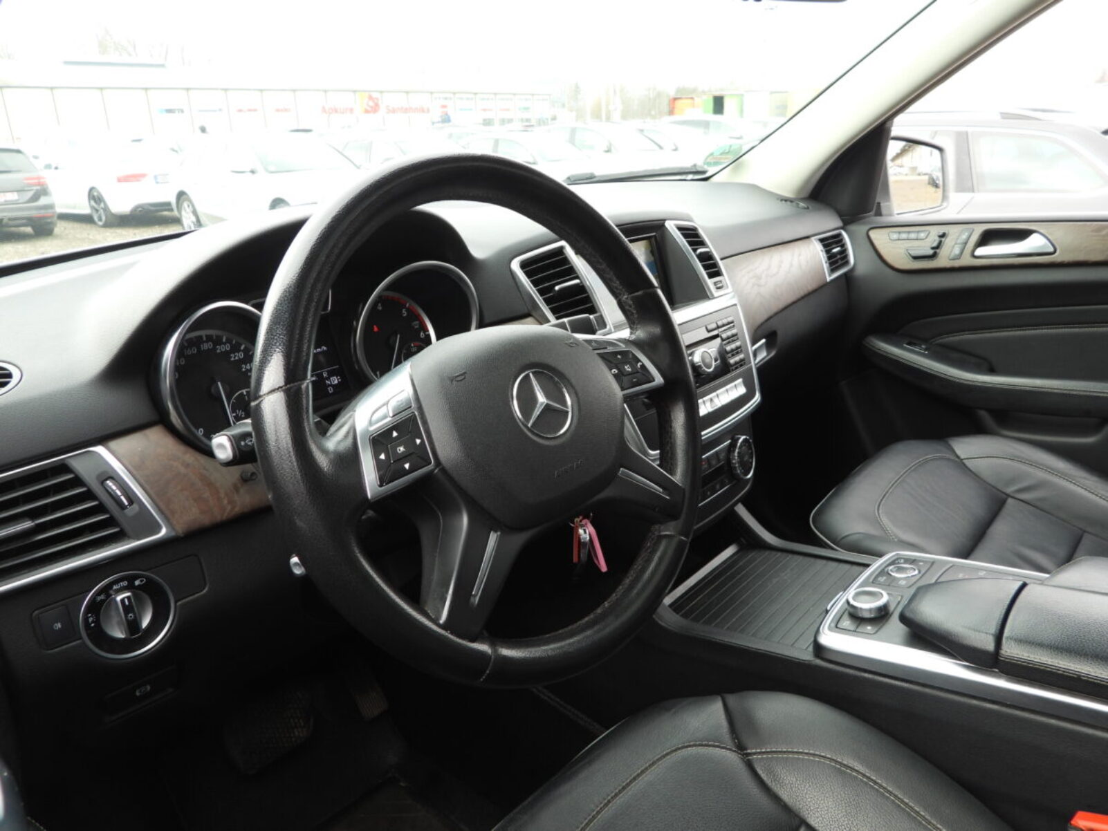 Mercedes-Benz ML350