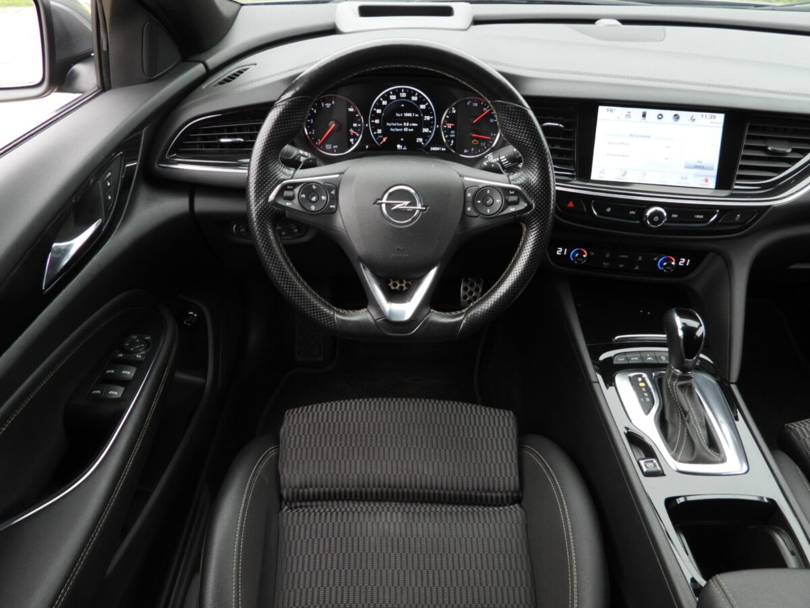 OPEL INSIGNIA SPORTS TOURER