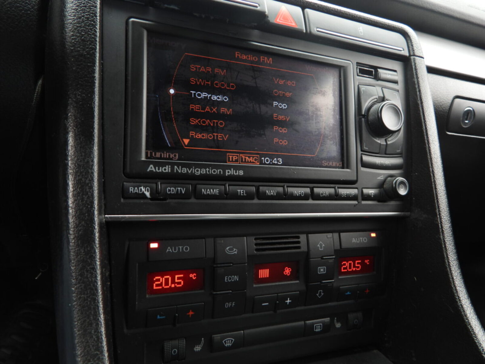 AUDI A4 S-line