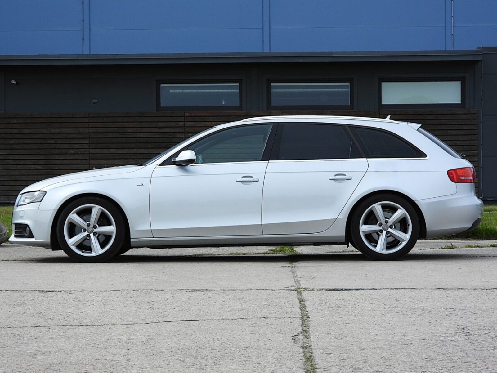 AUDI A4 S-LINE