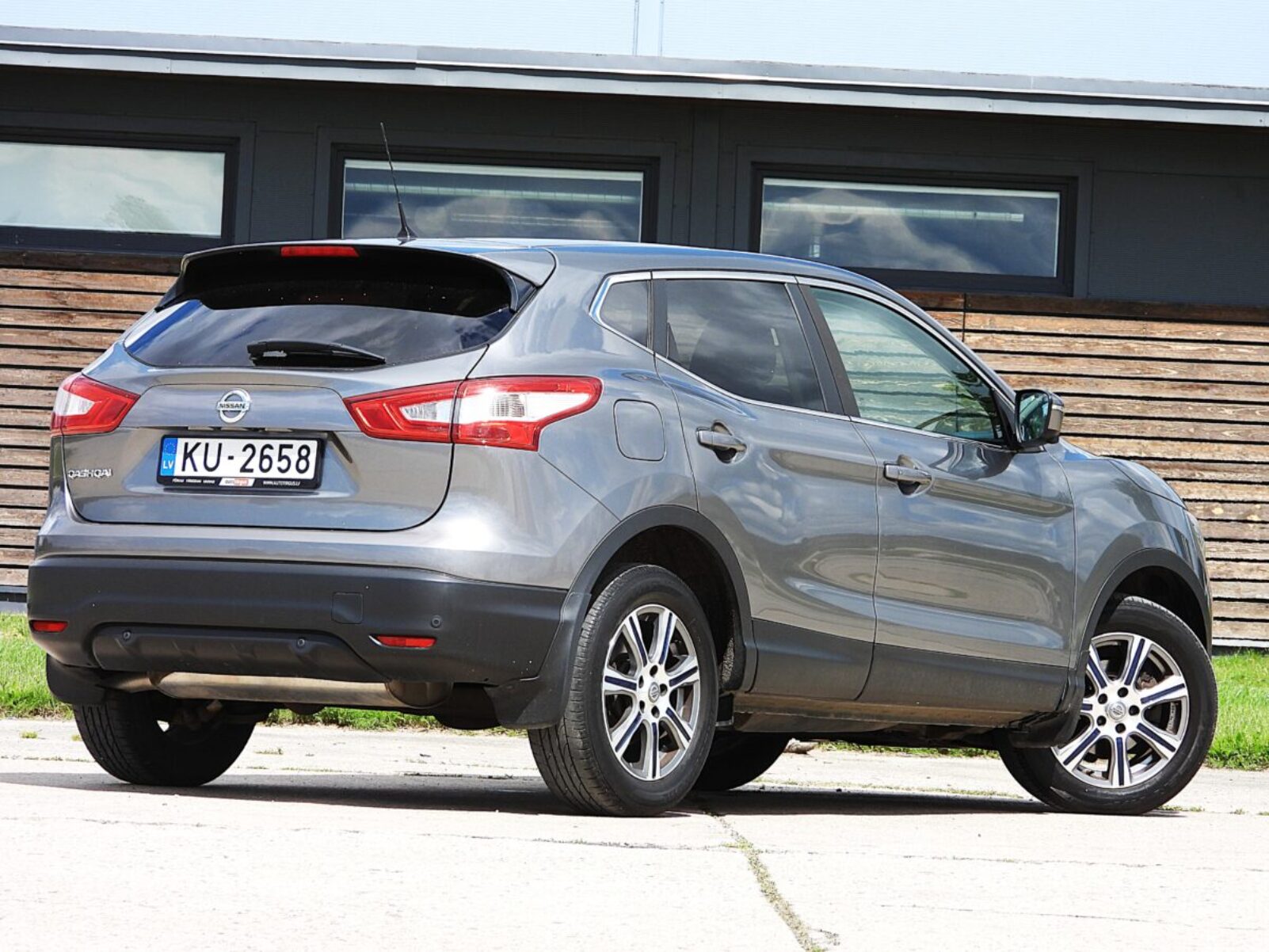 NISSAN QASHQAI