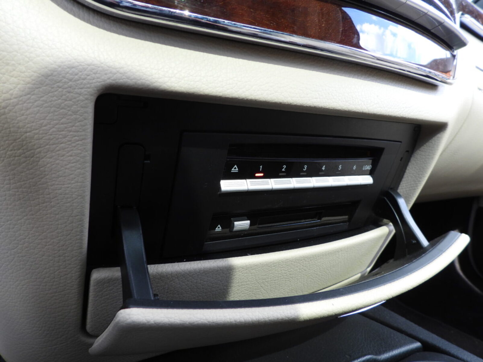 MERCEDES BENZ S320