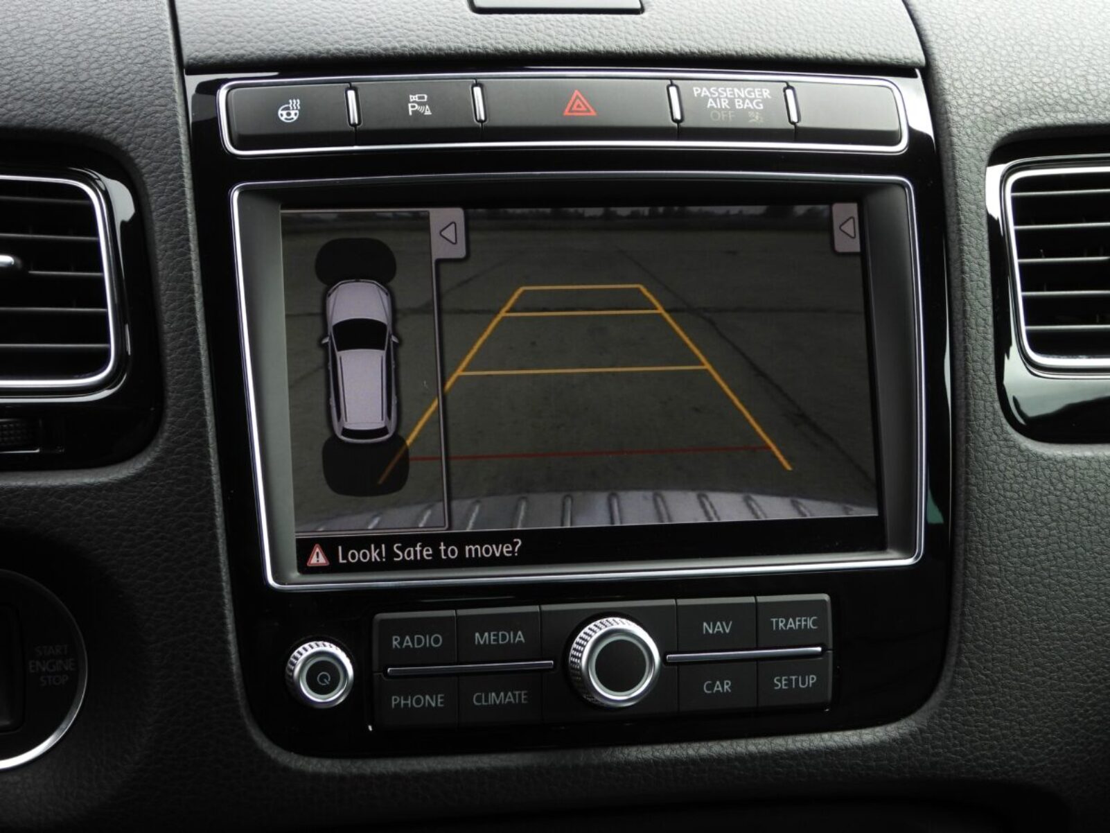 VW TOUAREG R-LINE