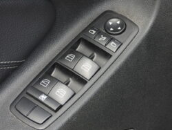 MERCEDES BENZ ML320
