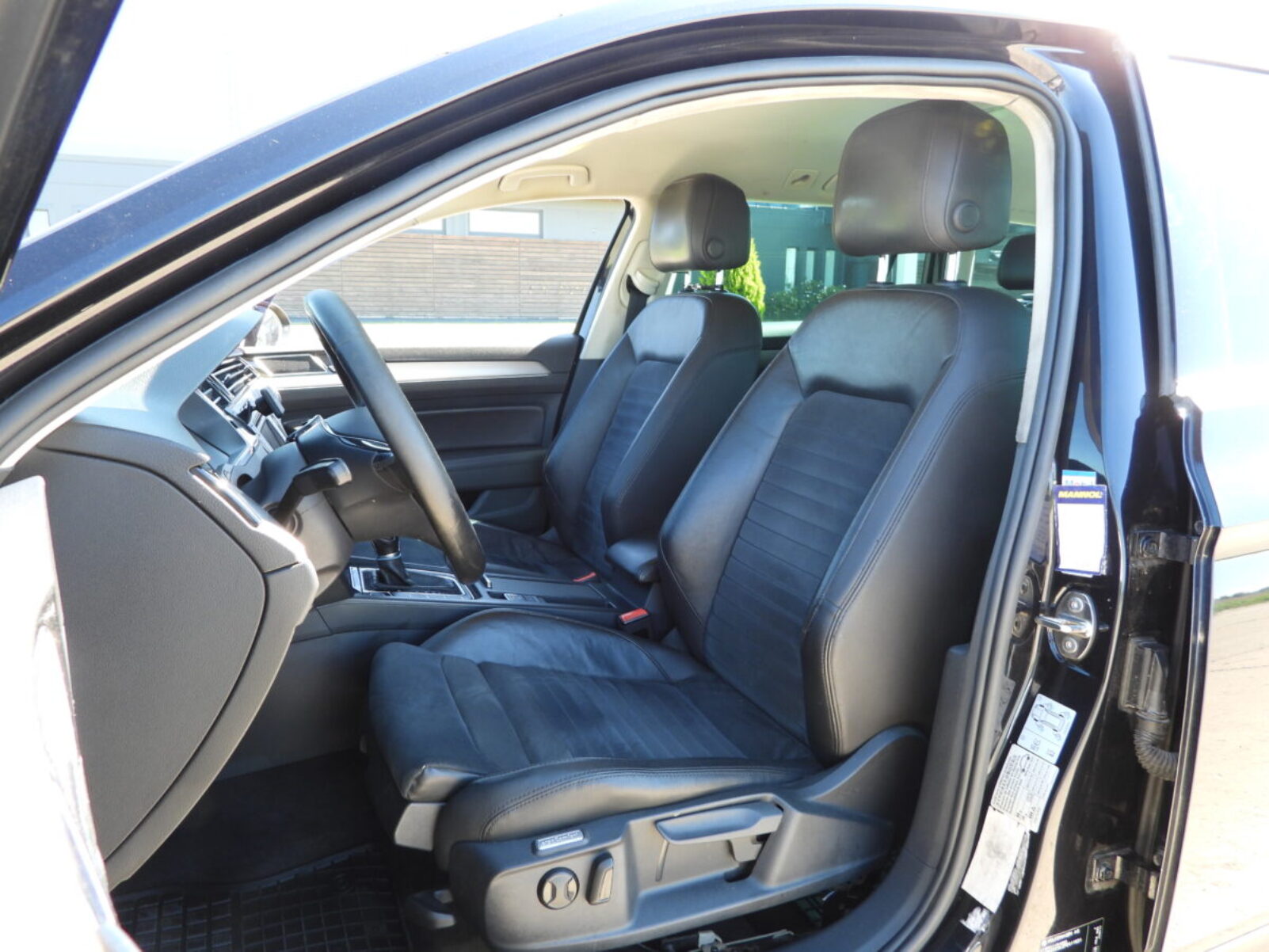 VW PASSAT