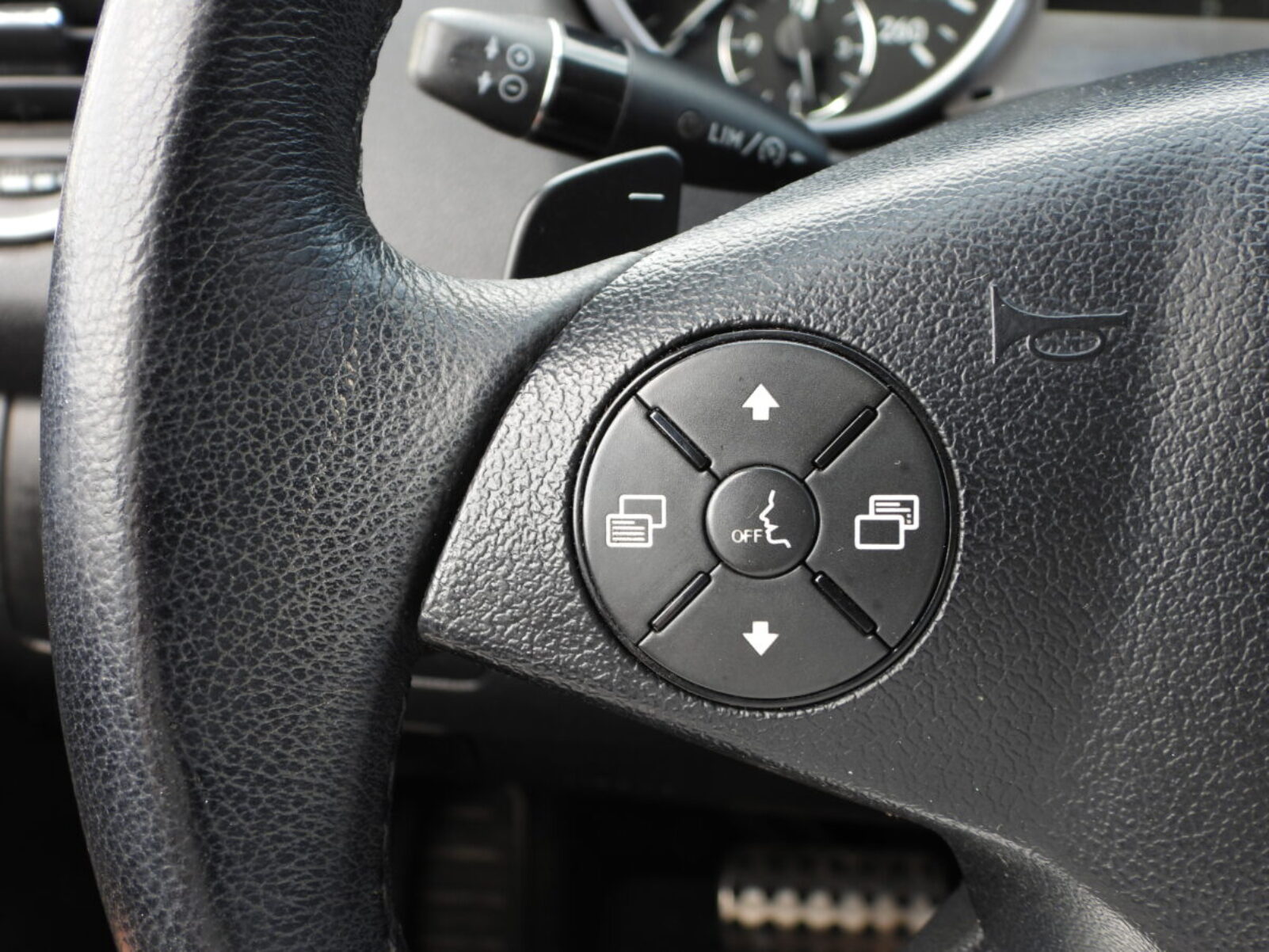 MERCEDES BENZ ML320
