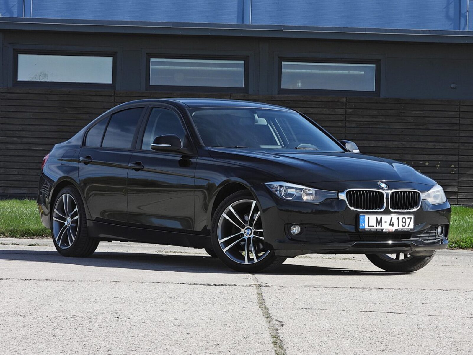 BMW 320