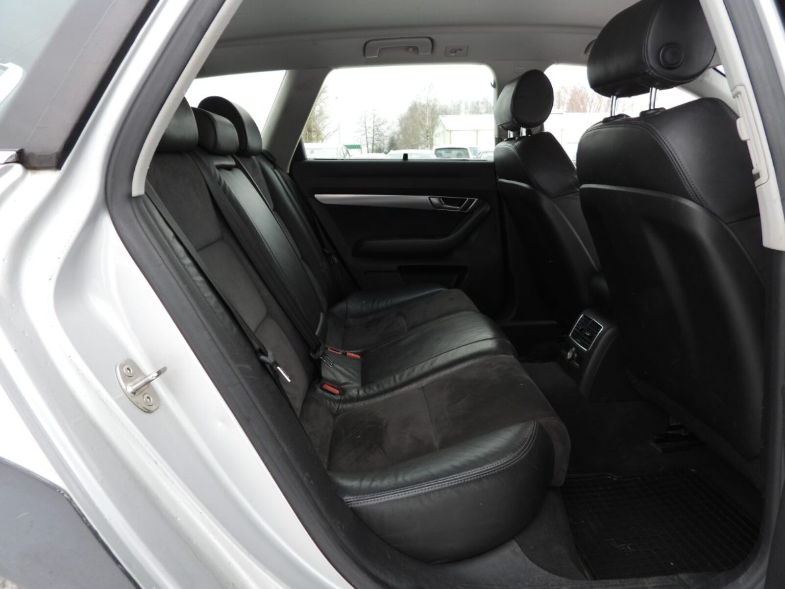 AUDI A6 ALLROAD