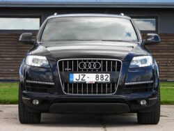 AUDI Q7 S-LINE