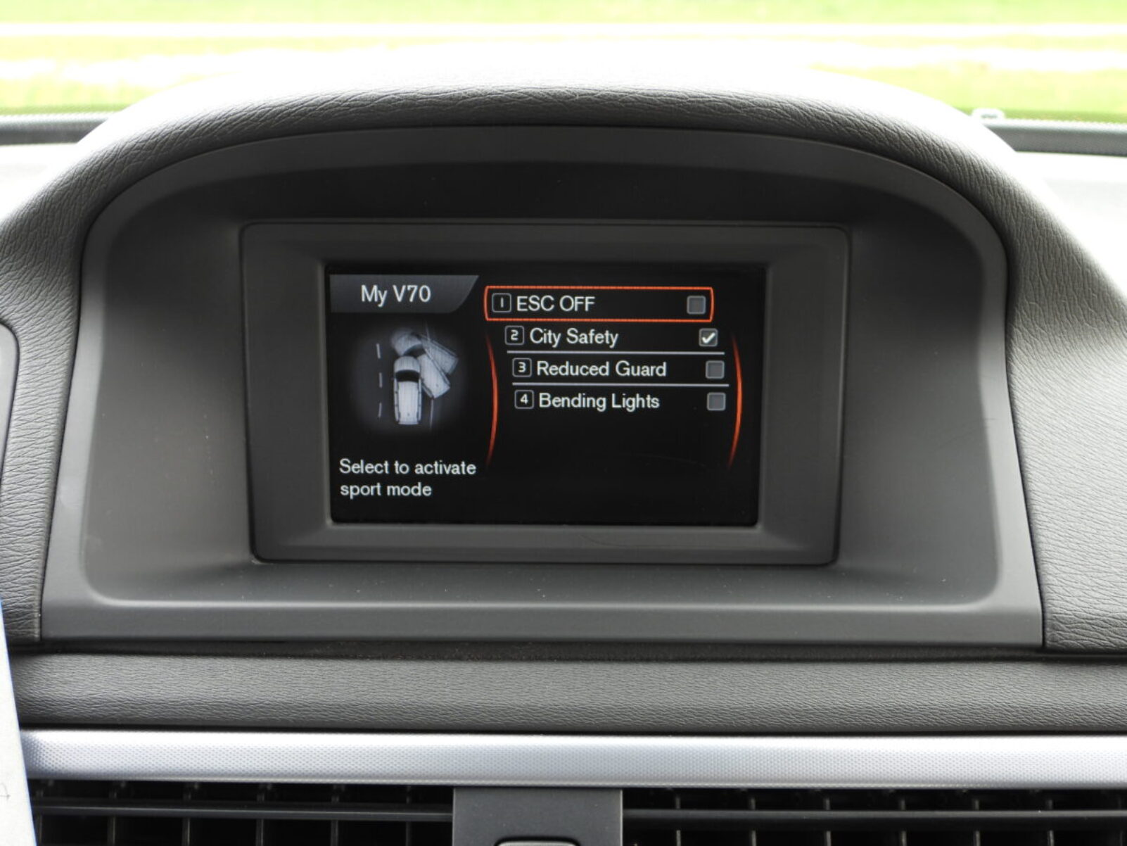 VOLVO V70