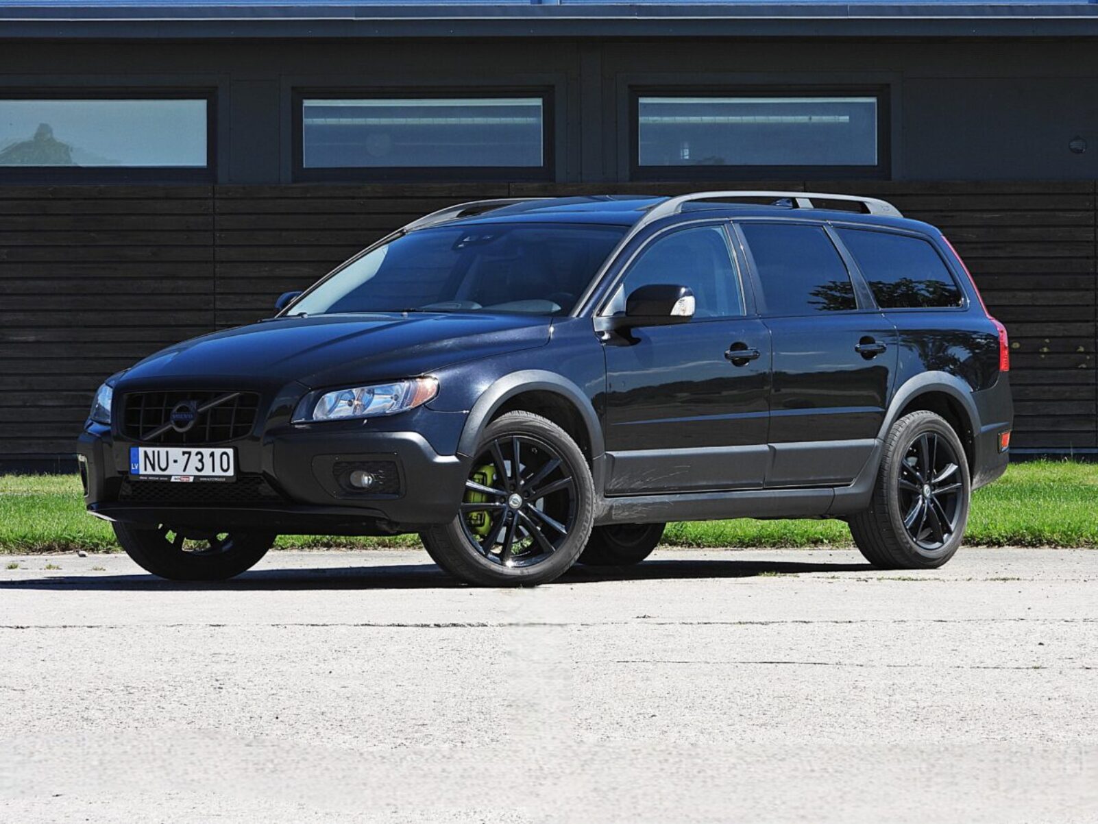 VOLVO XC70