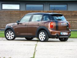 MINI COOPER ALL4