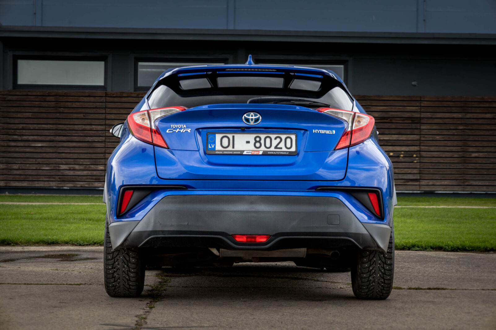 TOYOTA C-HR