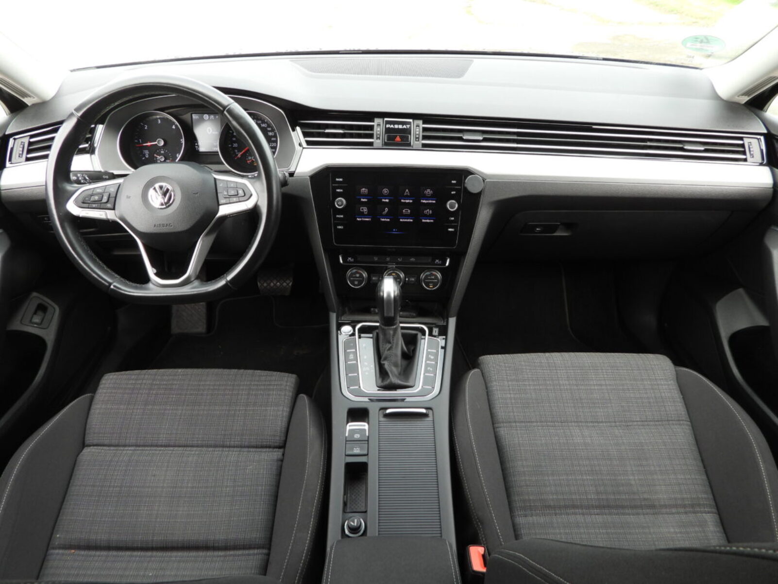 VW PASSAT