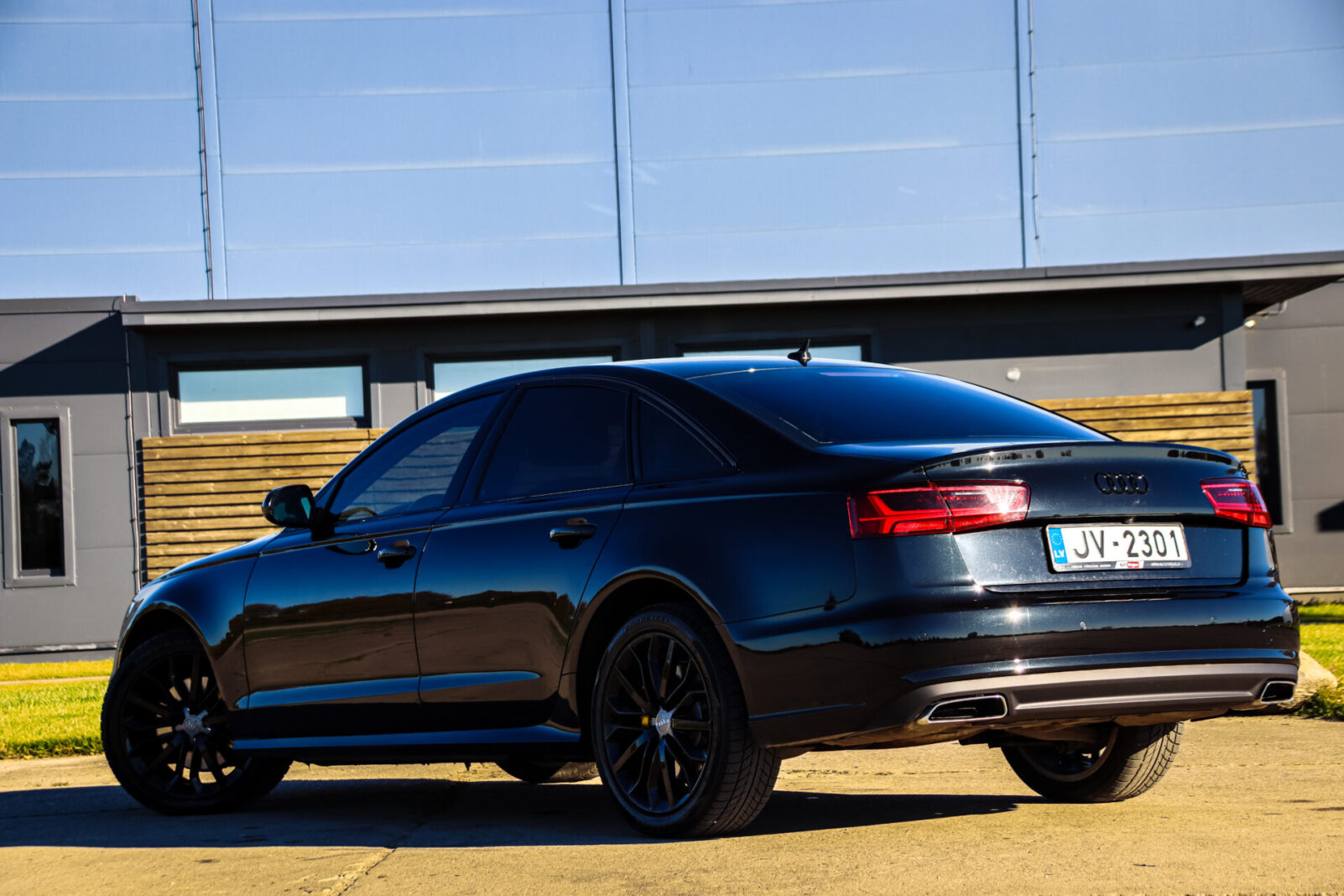 AUDI A6 LIMOUSINE