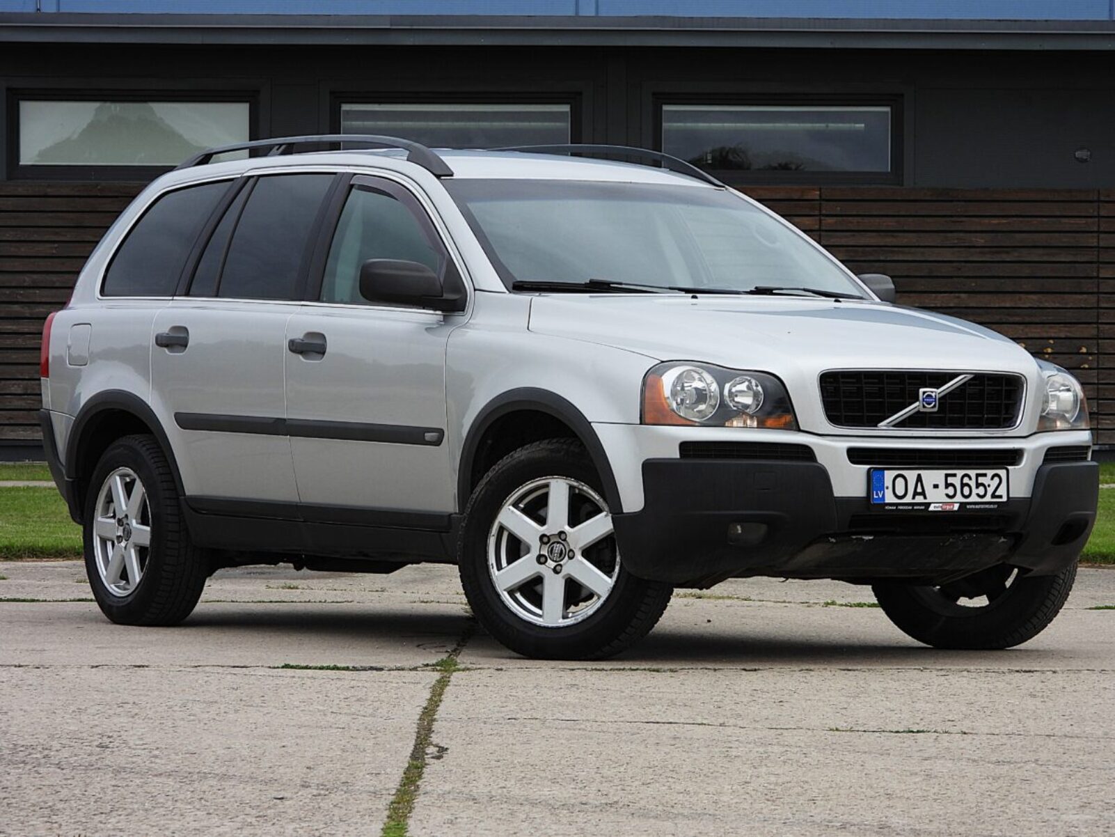 VOLVO XC90