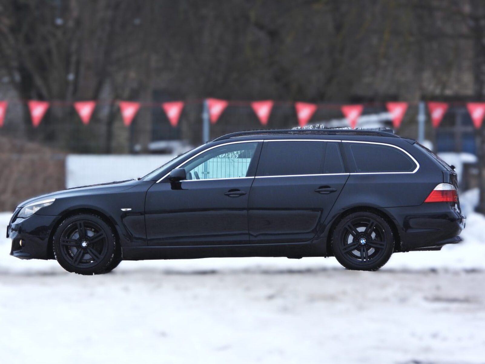 BMW 530