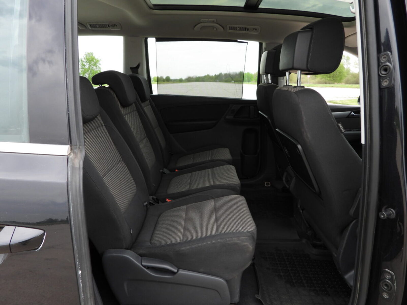 VW SHARAN