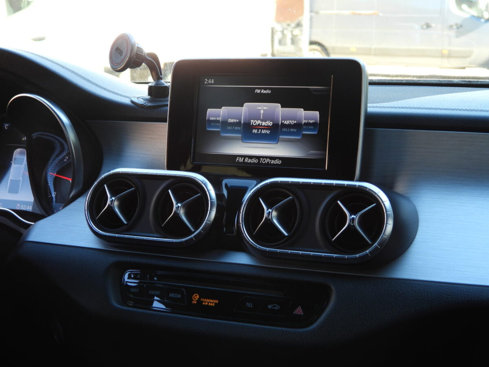 Mercedes X350D