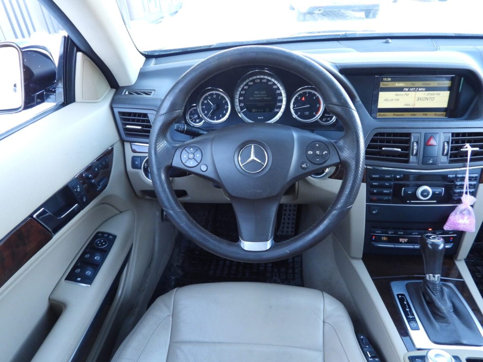 MERCEDES BENZ E350