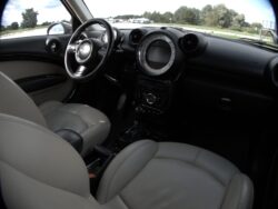 MINI COOPER ALL4