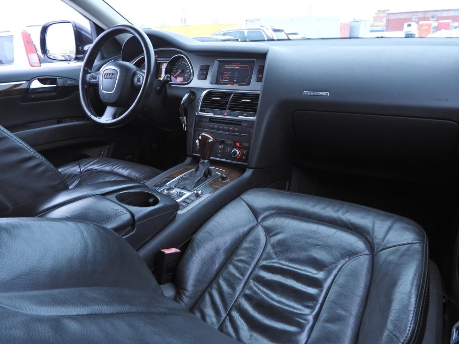 AUDI Q7