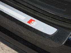 AUDI Q7 S-LINE