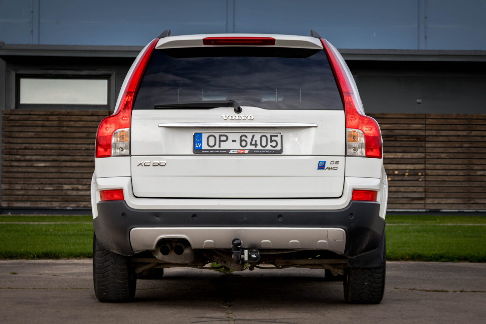 VOLVO XC90