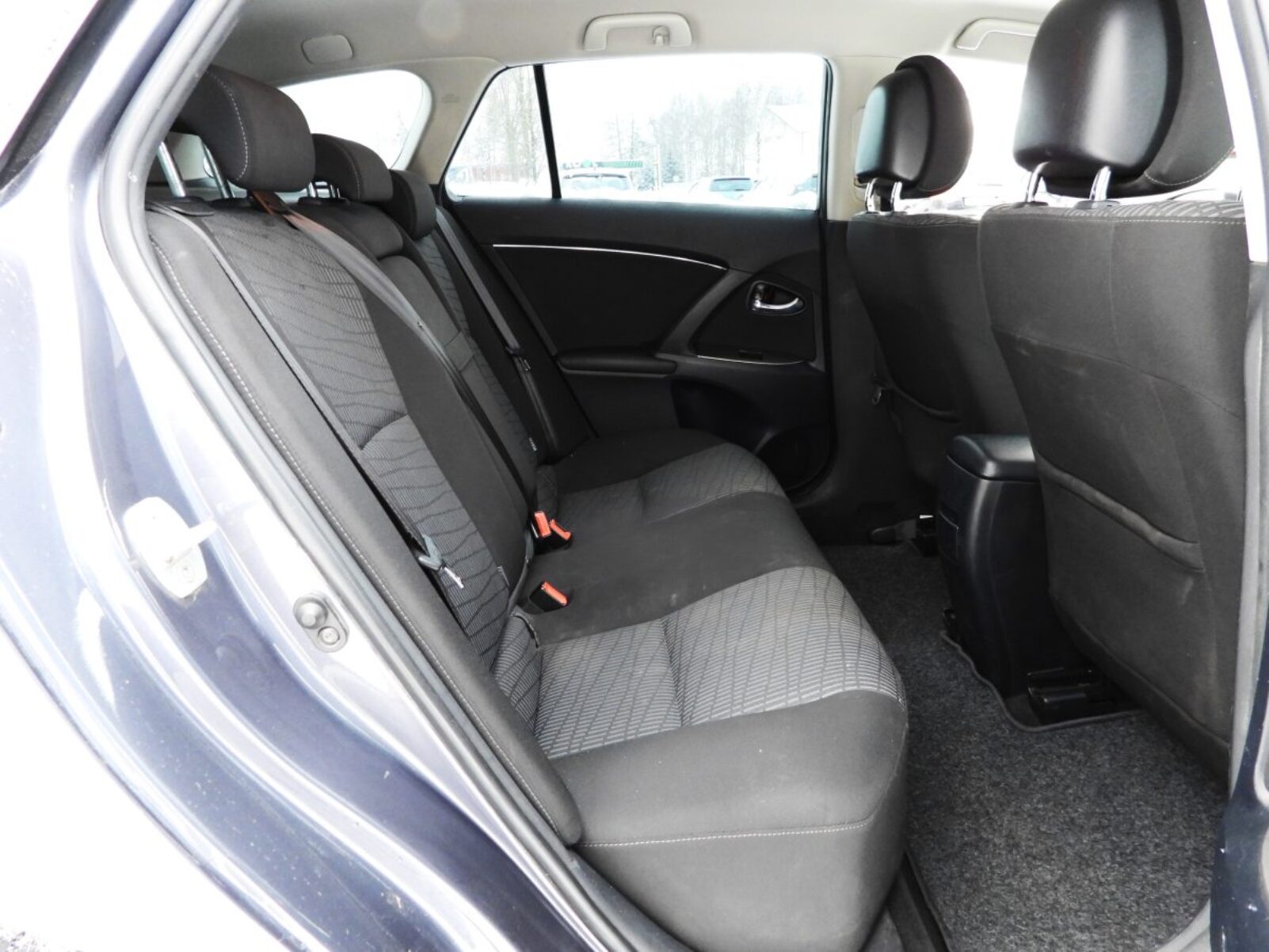 TOYOTA AVENSIS